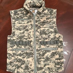Rothco Boys Ranger Vest size M in excellent condition/never worn